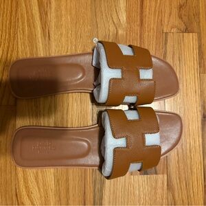 Tan Hermes Oran Sandal
